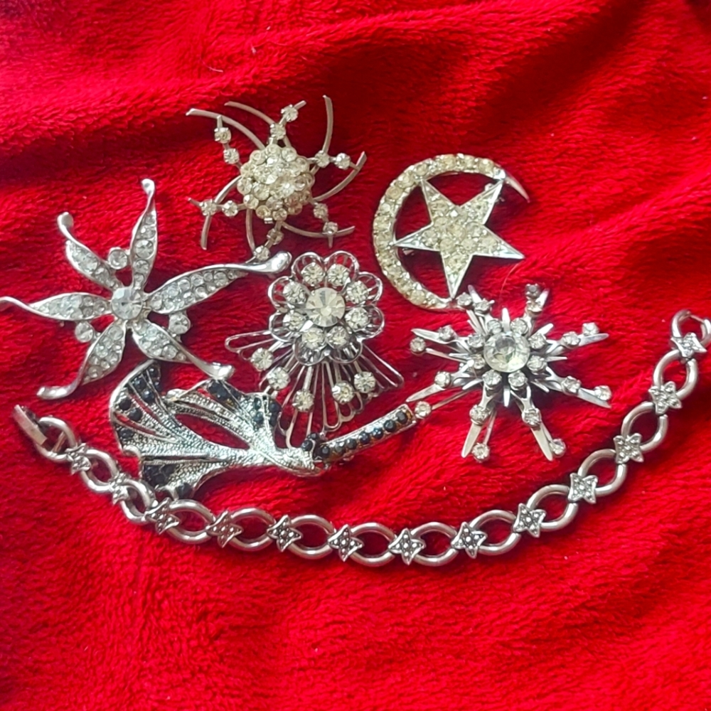 Silvertone brooch lot vintage to now mostly vintage